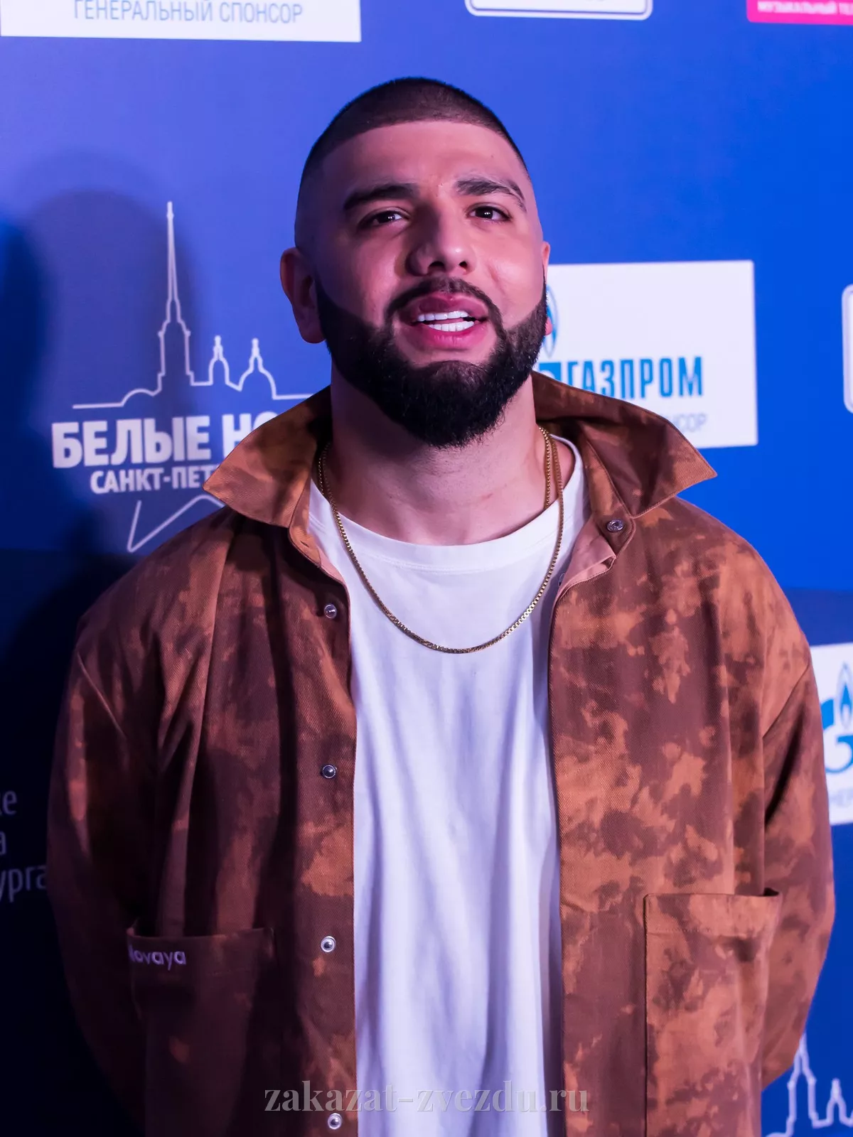 Артём Качер — певец, выступление на корпоративе
