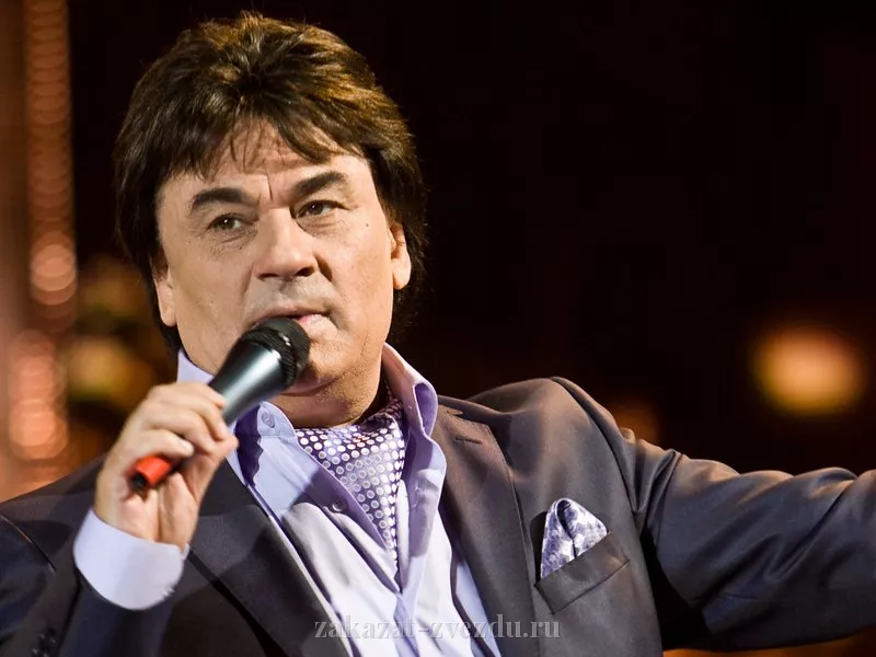 Александр Серов — исполнитель, выступление на корпоративе