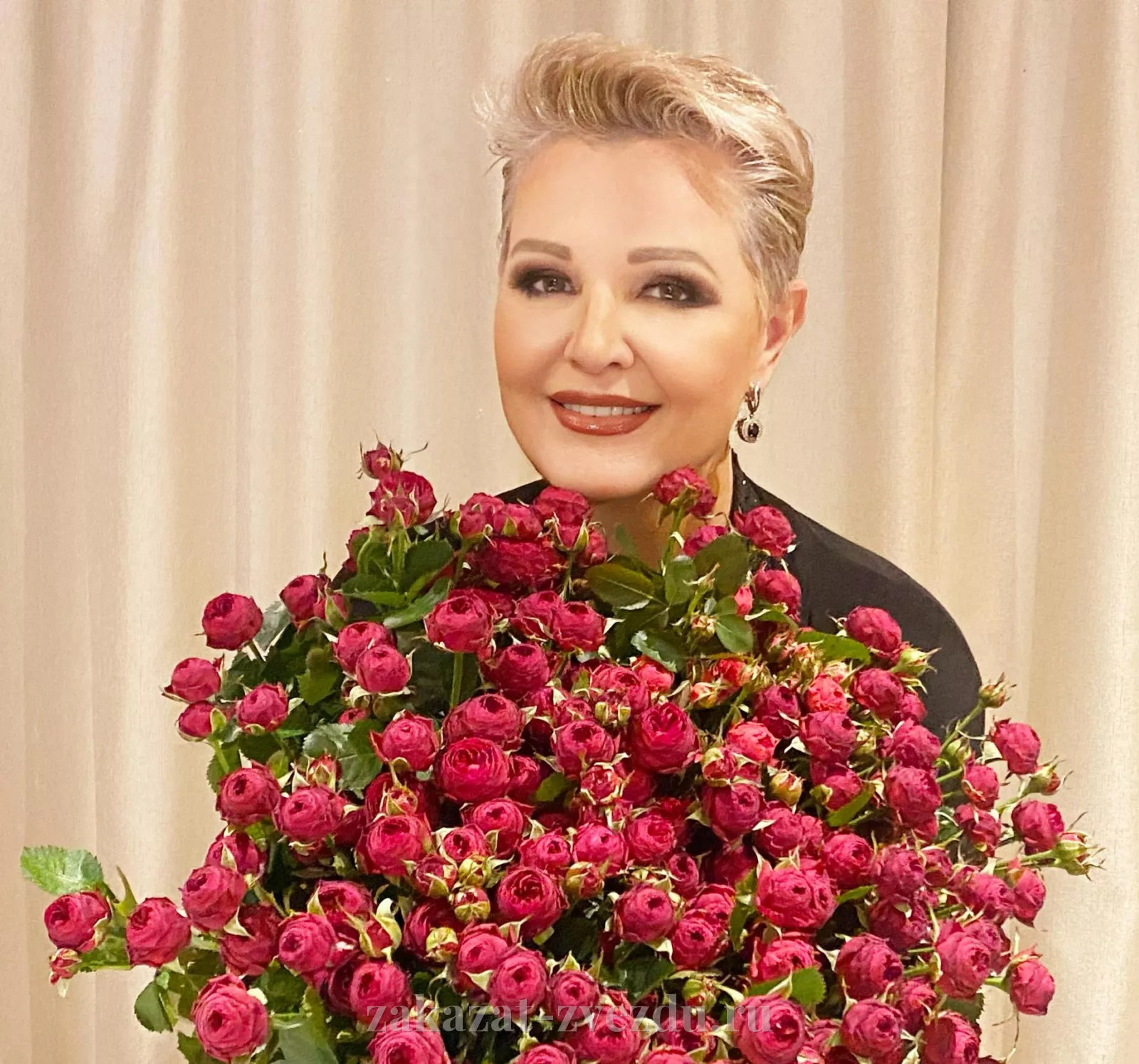 Маргарита Суханкина — певица, выступление на корпоративе